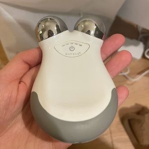 NuFACE Mini Petite Facial Toning Device
